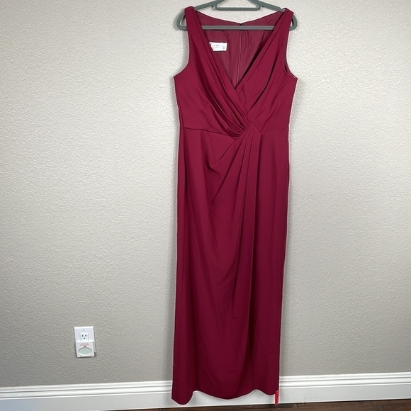 NWT Jenny Packham V Neck Crepe Column Gown Bridesmaid Dress Burgundy Sz 16 - Picture 2 of 11